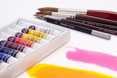 Materials of the artist: oil paints. Description and how to choose